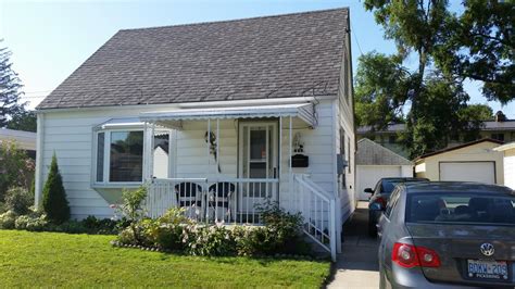 Completely unique and creatively renovated, this stunning home located at 890 Michigan Ave in <b>Sarnia</b> offers 3 roomy bedrooms (2 on the main and one downstairs), 2 full bathrooms, a convenient main floor laundry, and an impressive Great Room with soaring wood ceilings that reach 18’ high at the peak. . Garage for rent sarnia